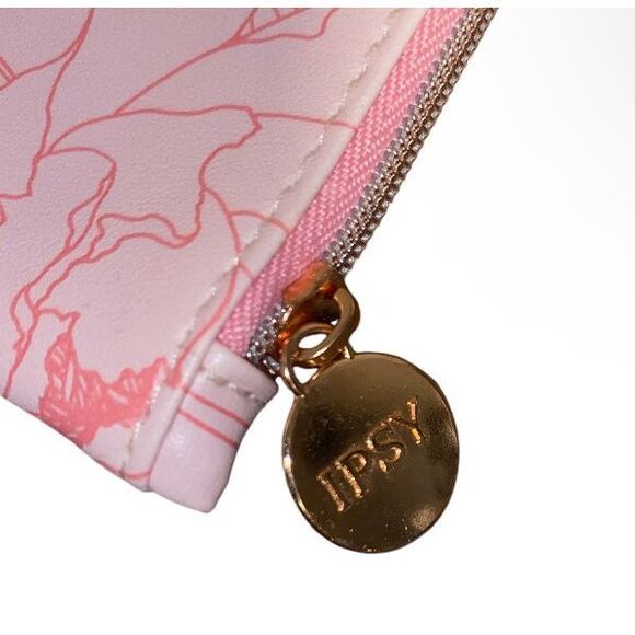 🌻5/$20🌻 Floral Ipsy Glam Bag May 2021 - Picture 2 of 6